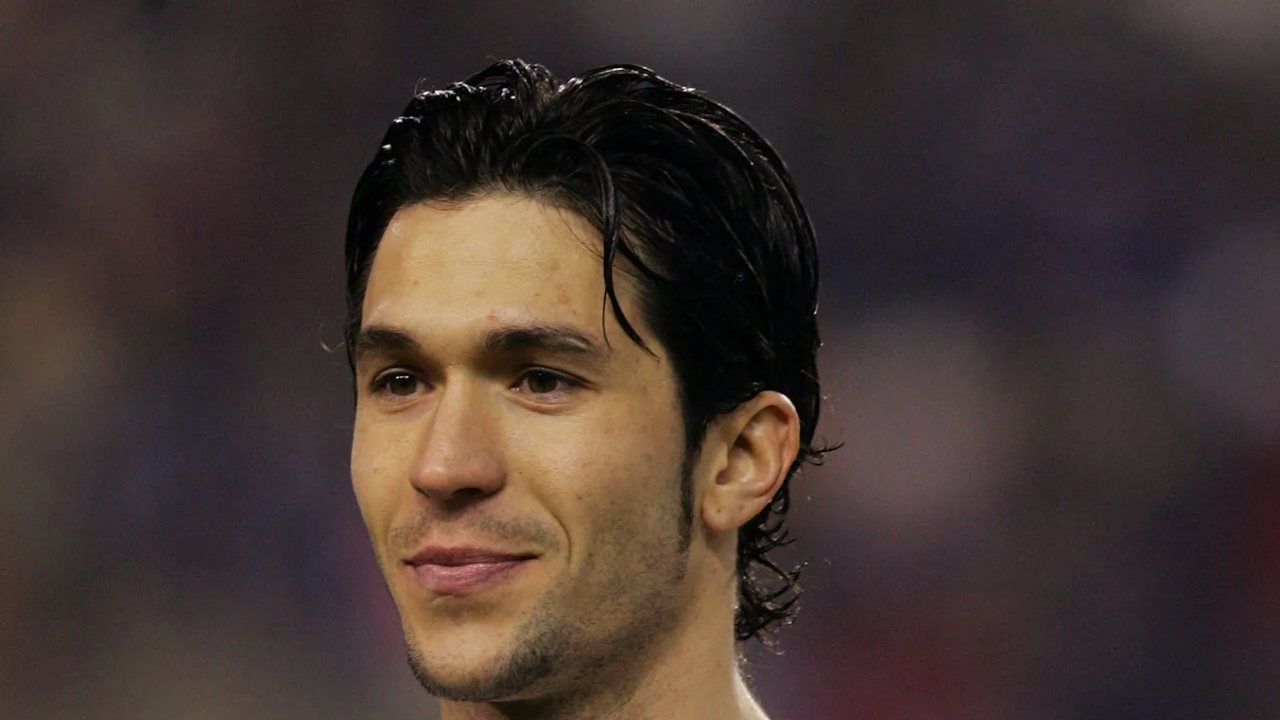 Luis Garcia — archive football photograph